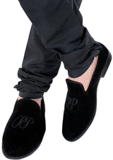 PIETER PETROS PP Shoe Super Black Shoes PIETER PETROS | SUPER BLACK VELVET | LUXURY DESIGNER SHOES Peter Petros peterpetros PieterPetros sustainable luxury fashion designer brand natural fabrics natural fashion